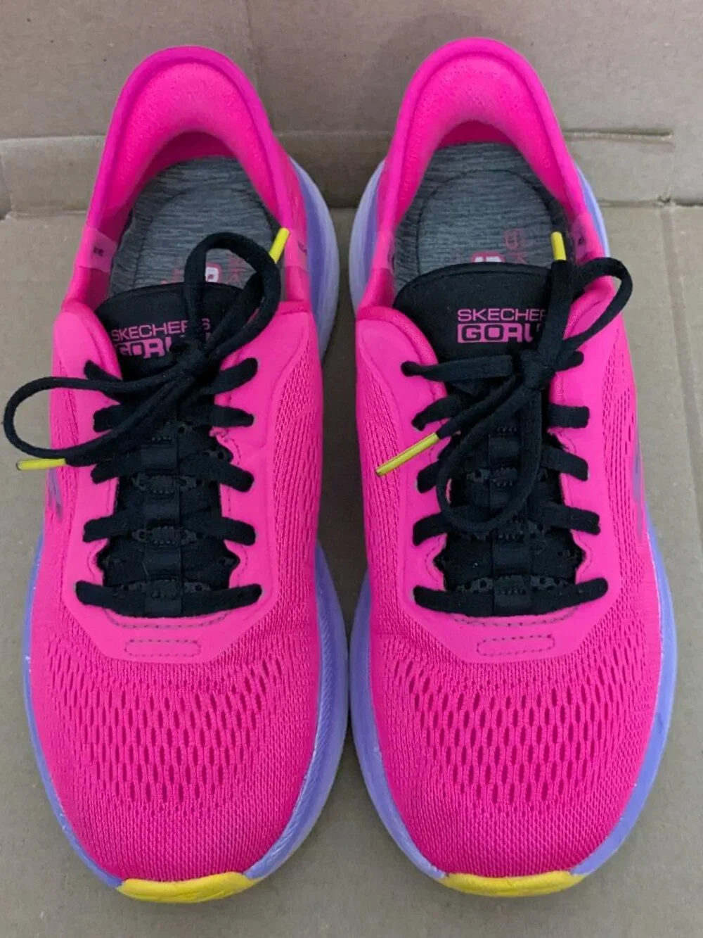 SKECHERS Max Cushioning Elite 2.0 Prevail Hands Free Slip-Ins Size 7 Pink/Purple
